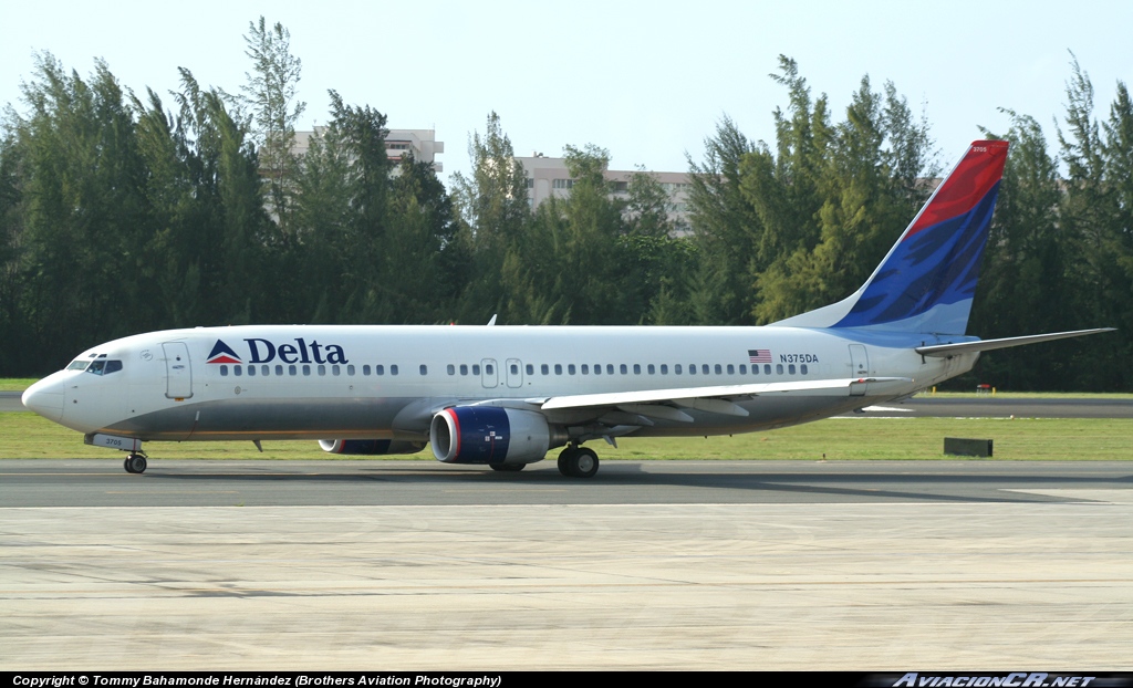 N375DA - Boeing 737-832 - Delta Air Lines