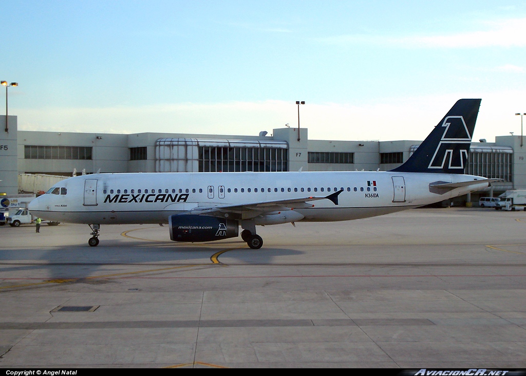 N361DA - Airbus A320-231 - Mexicana