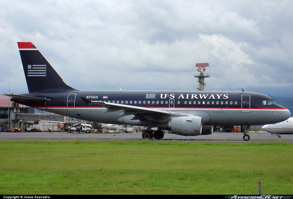 N712US - Airbus A319-112 - US Airways