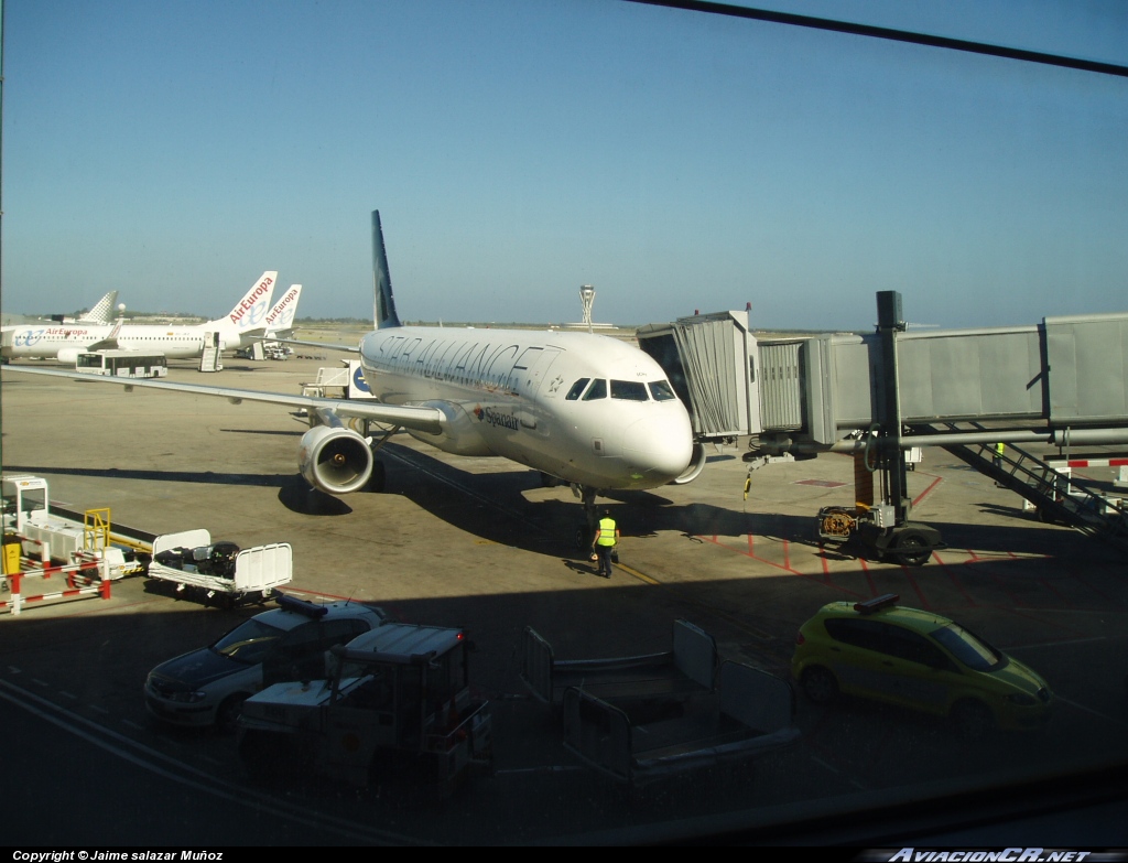 EC-IOH - Airbus A320-232 - Spanair