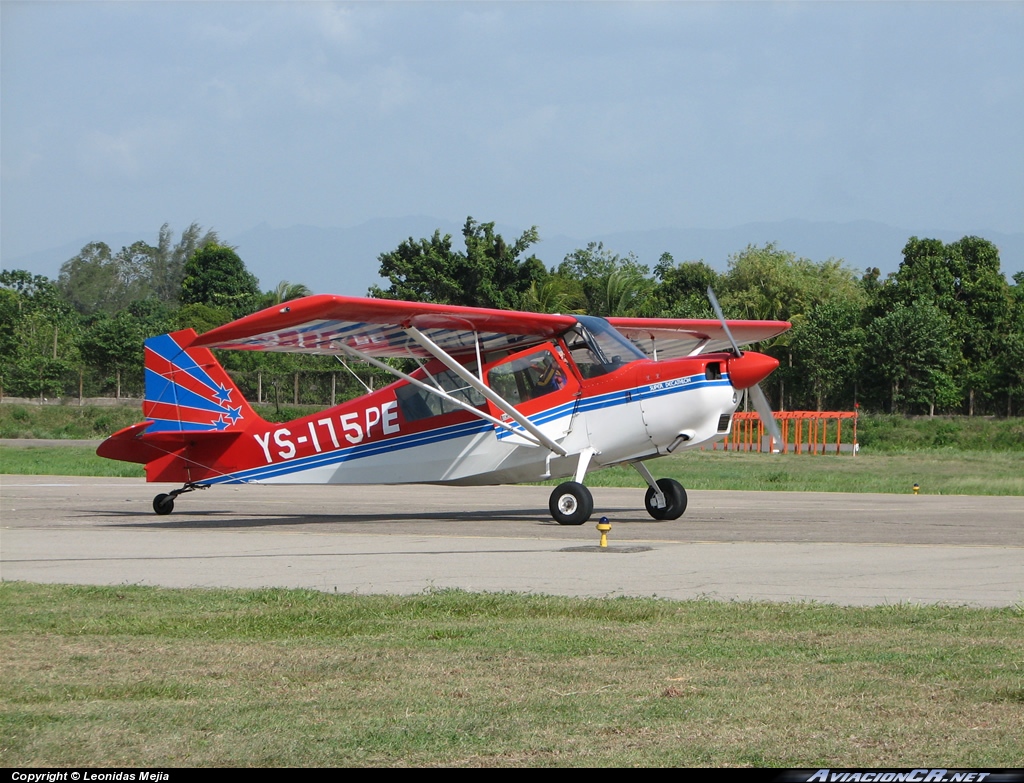 YS-175PE - Bellanca Decathlon - Privado