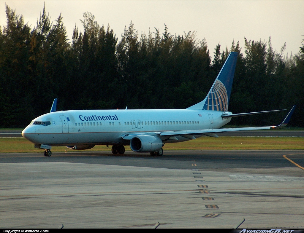 N37277 - Boeing 737 - Continental Airlines