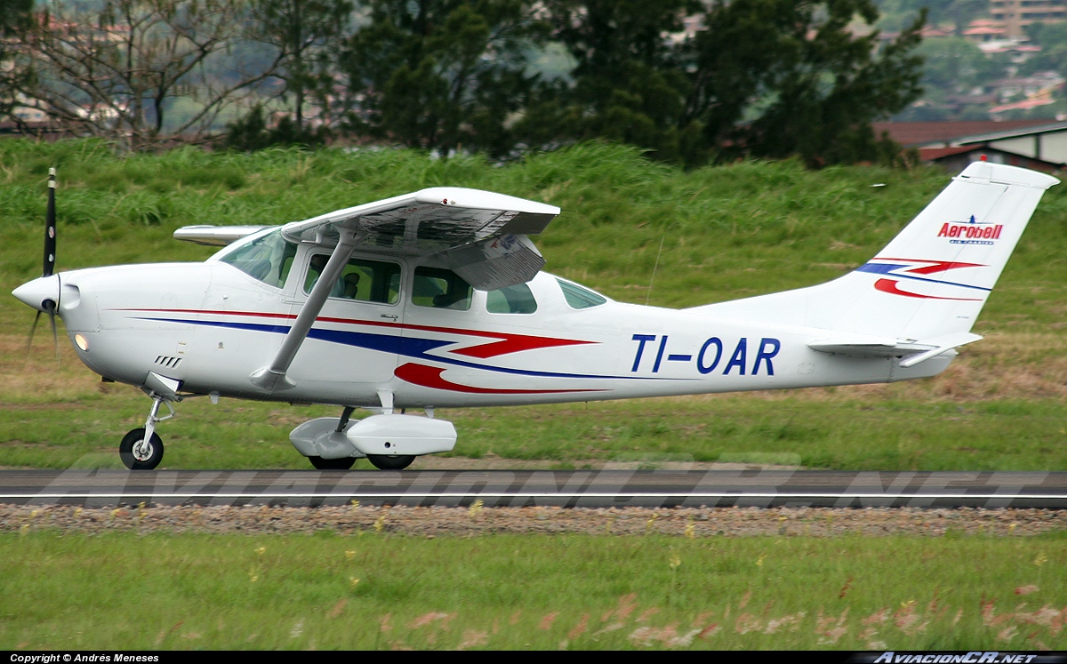 TI-OAR - Cessna U206 Turbo Stationair II - Aerobell