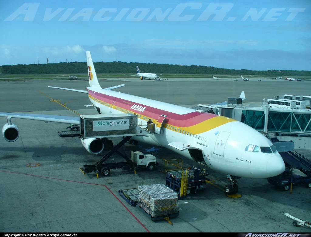 EC-HGX - Airbus A340-313X - Iberia