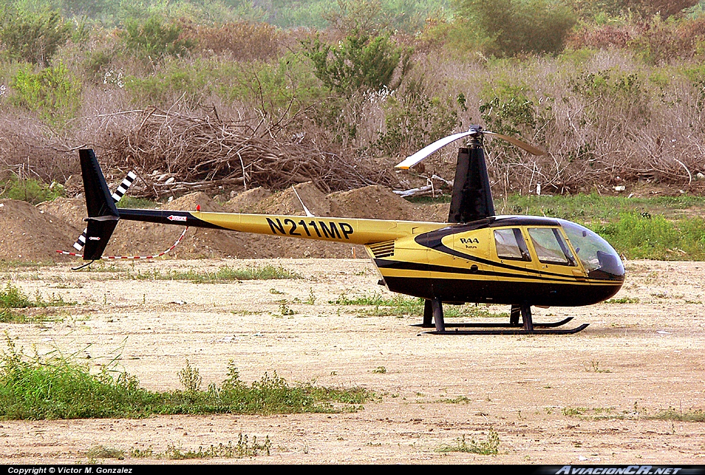 N211MP - Robinson R44 Astro - Privado