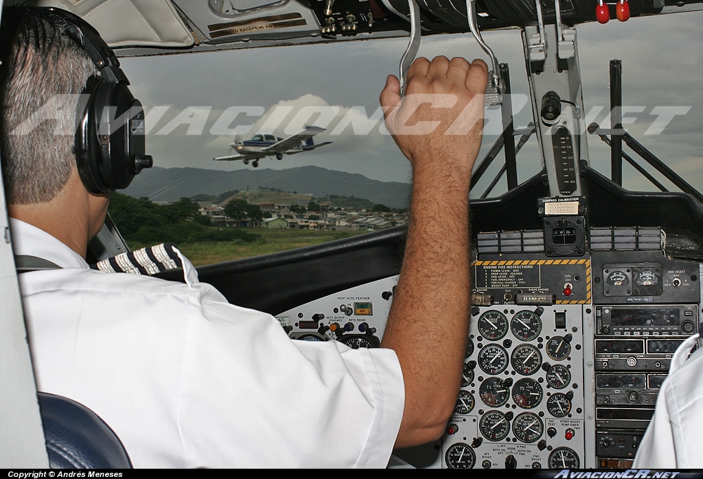 TI-AZC - De Havilland Canada DHC-6-300 Twin Otter - Nature Air