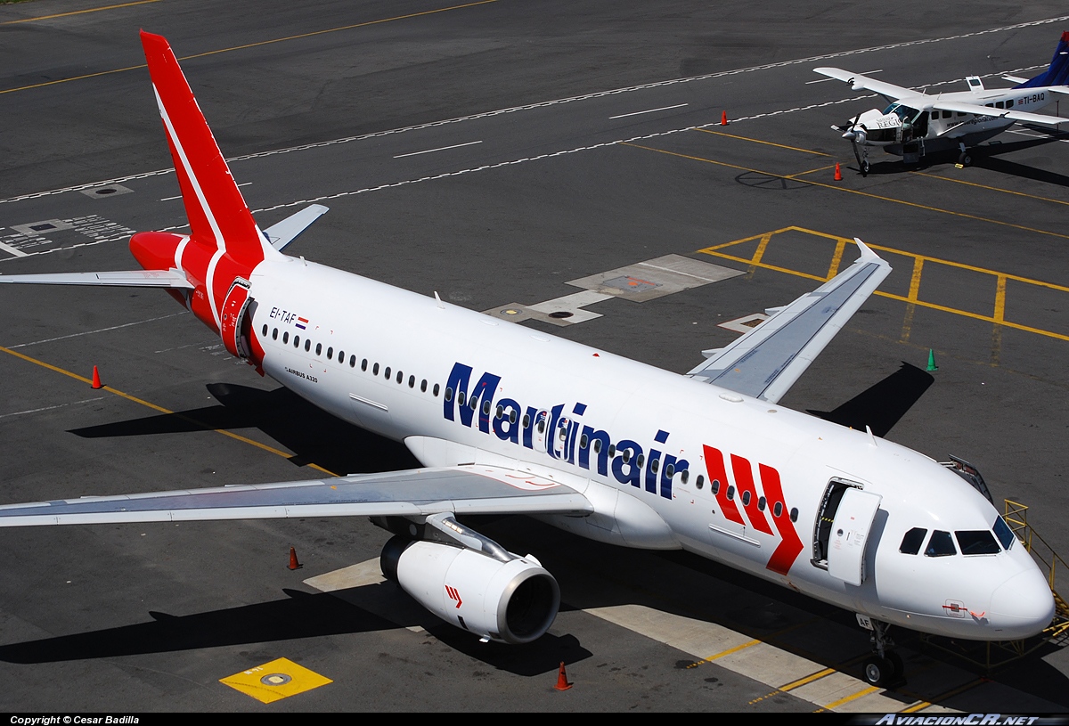 EI-TAF - Airbus A320-233 - Martinair