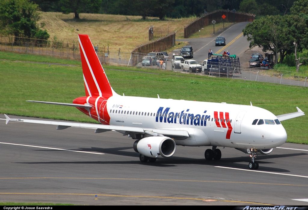 EI-TAF - Airbus A320-233 - Martinair