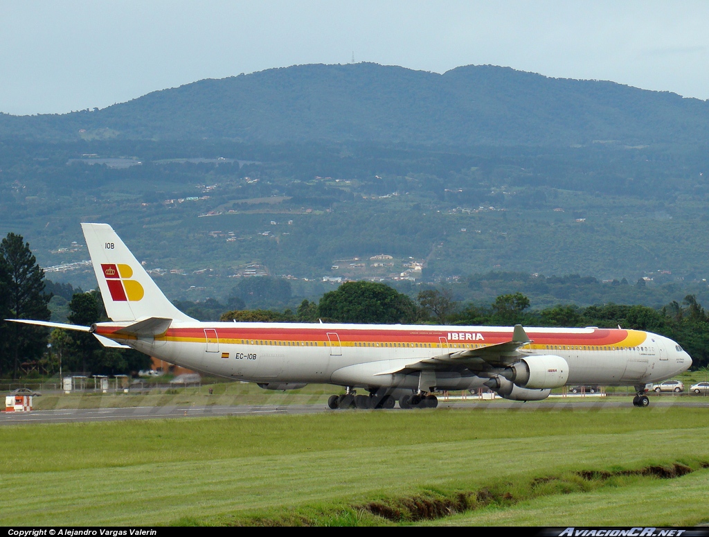 EC-IOB - Airbus A340-642 - Iberia