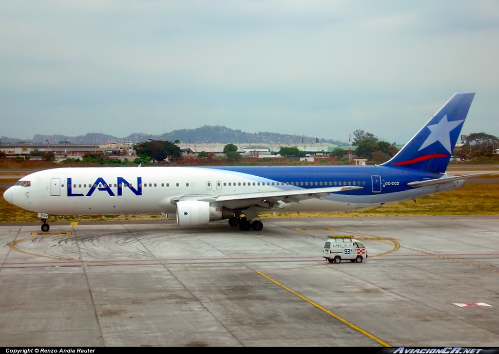 CC-CCZ - Boeing 767-383(ER) - LAN Chile