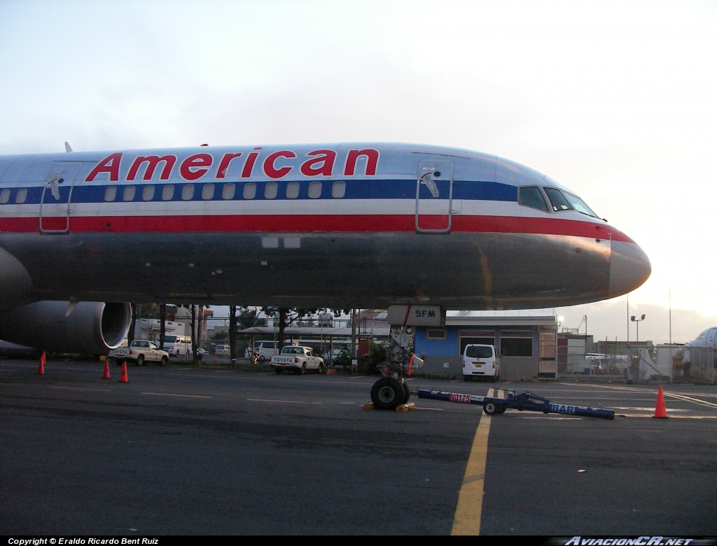 N177AN - Boeing 757-223 - American Airlines