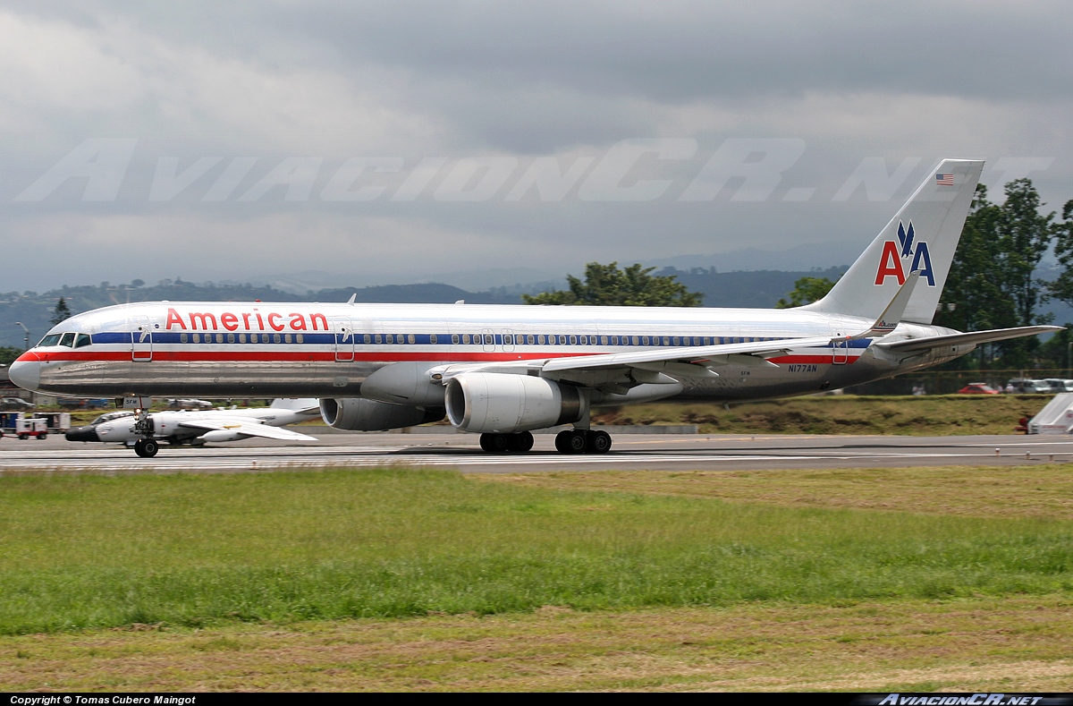 N177AN - Boeing 757-223 - American Airlines