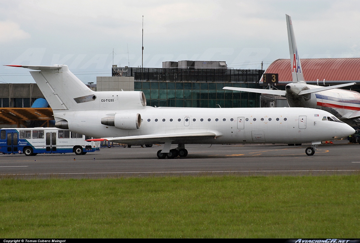 CU-T1255 - Yakovlev Yak-42D - Cubana de Aviación