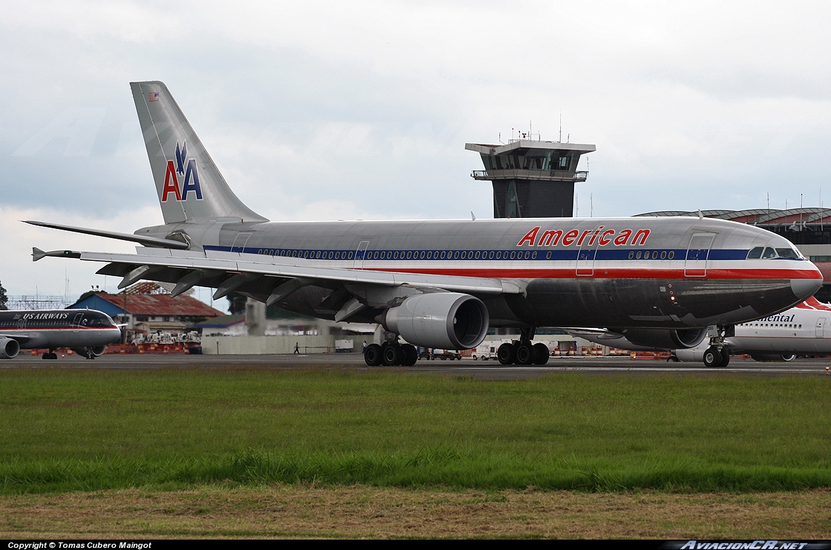 N11060 - Airbus A300B4-605R - American Airlines