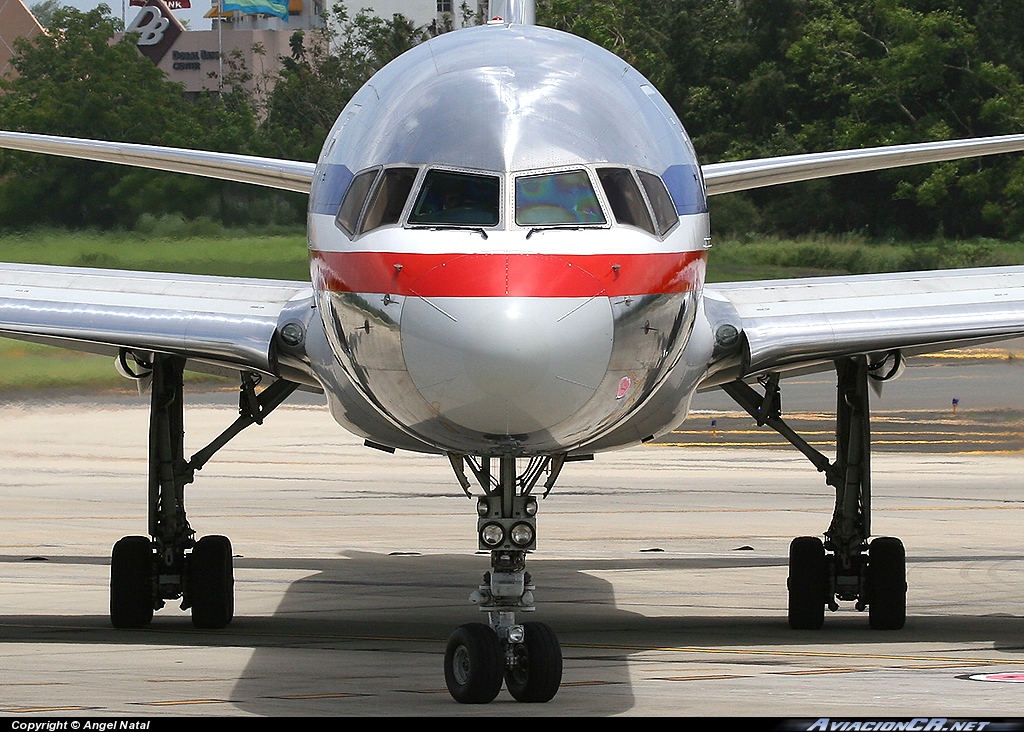 N622AA - Boeing 757-223 - American Airlines