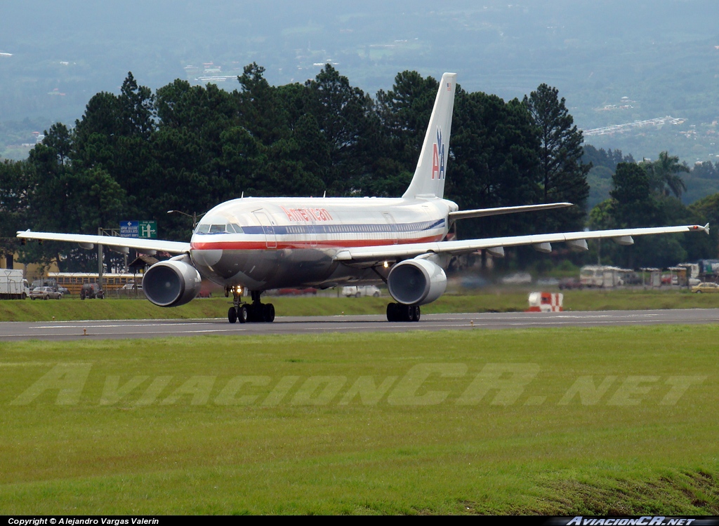 N70074 - Airbus A300B4-605R - American Airlines