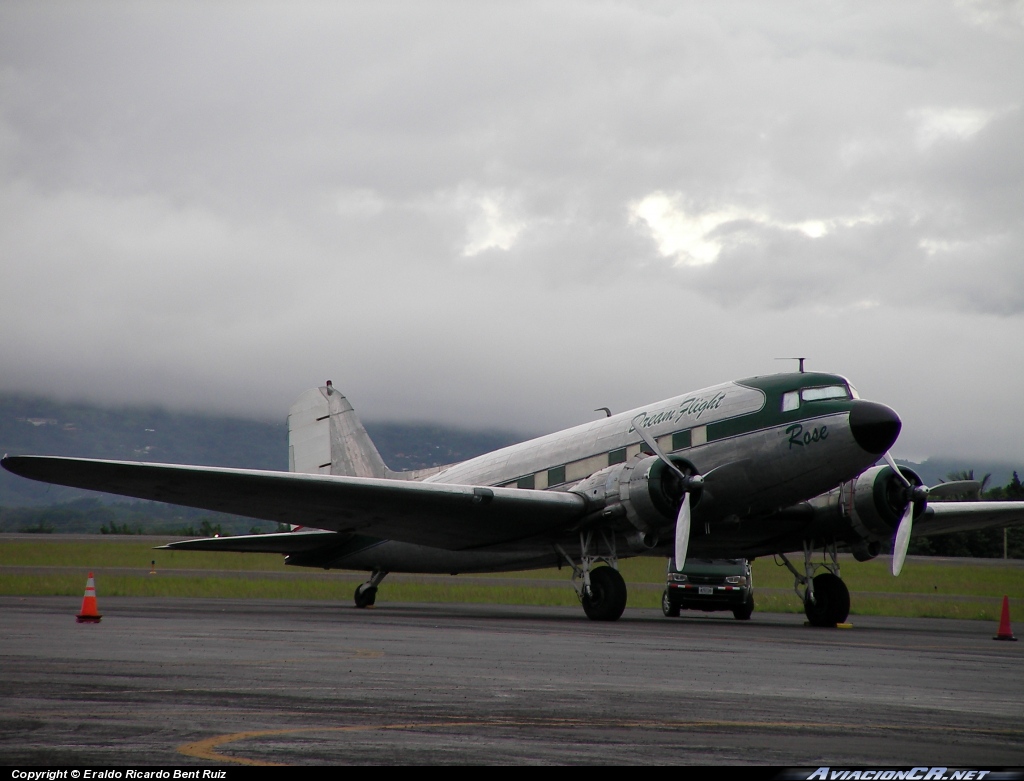 N101KC - Douglas DC-3 - Privado