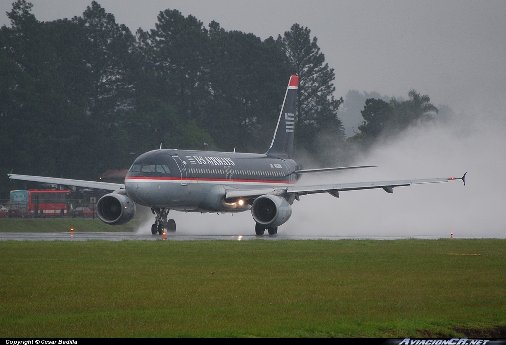 N102UW - Airbus A320-214 - US Airways