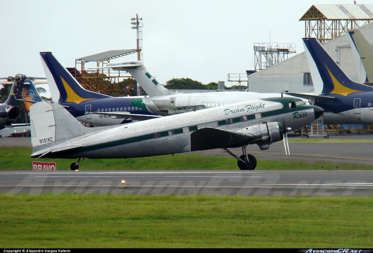 N101KC - Douglas DC-3 - Privado