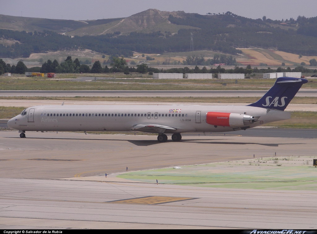 LN-ROW - McDonnell Douglas MD-82 - Scandinavian Airlines - SAS