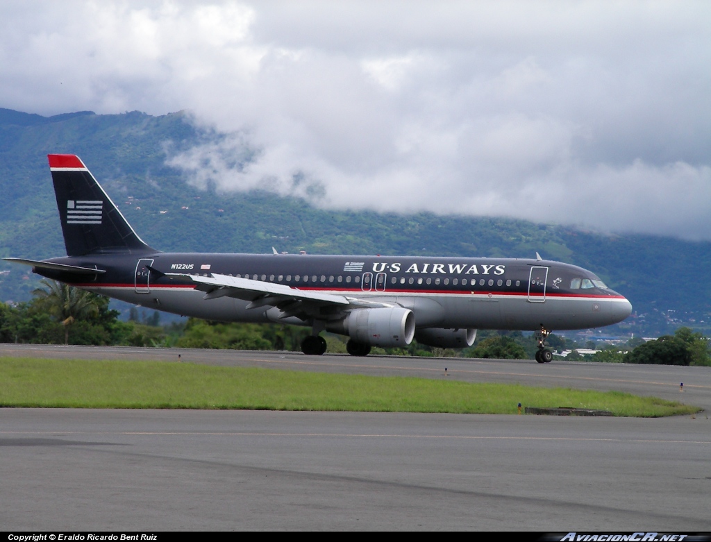 N122US - Airbus A320-214 - US Airways