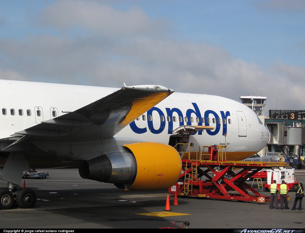 D-ABUI - Boeing 767-330/ER - Condor