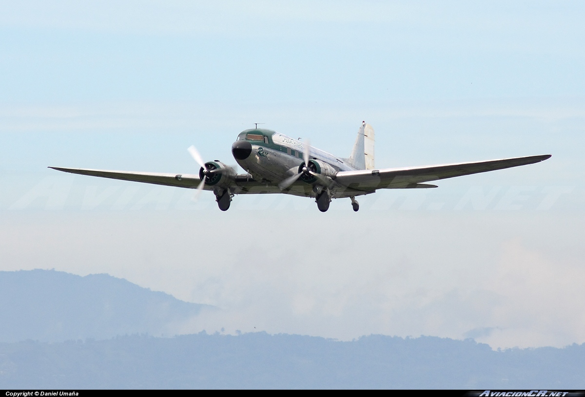 N101KC - Douglas DC-3 - Privado
