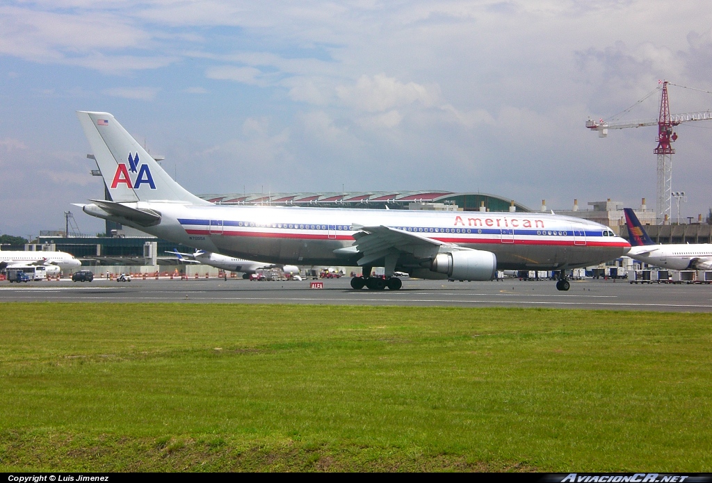 N7055A - Airbus A300B4-605R - American Airlines
