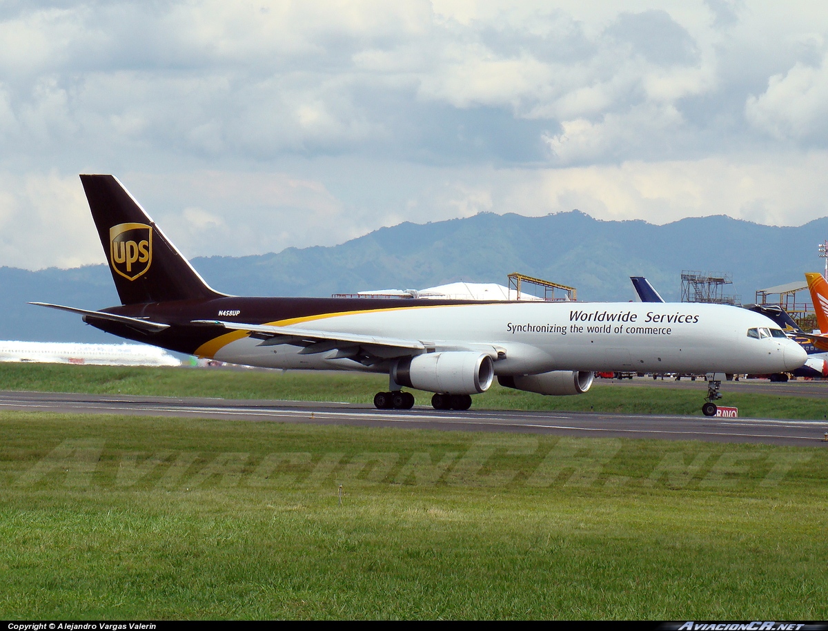 N458UP - Boeing 757-24A(PF) - UPS - United Parcel Service