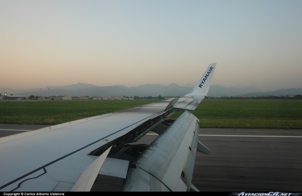 EI-DAT - Boeing 737-800 - Ryanair