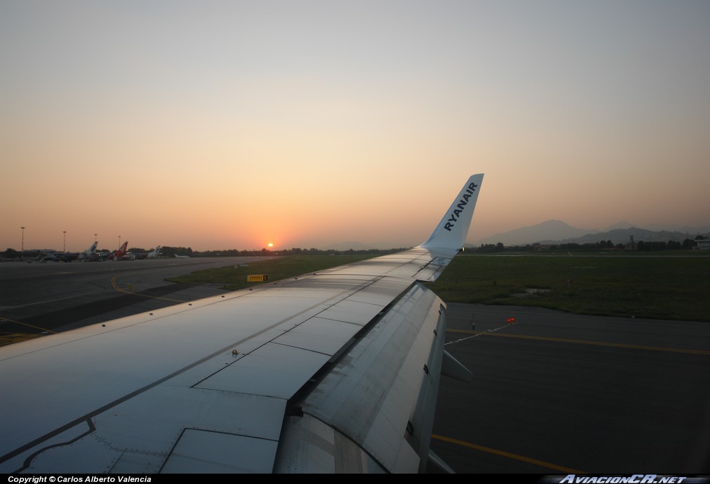 EI-DAT - Boeing 737-800 - Ryanair