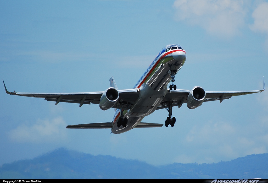 N605AA - Boeing 757-223 - American Airlines