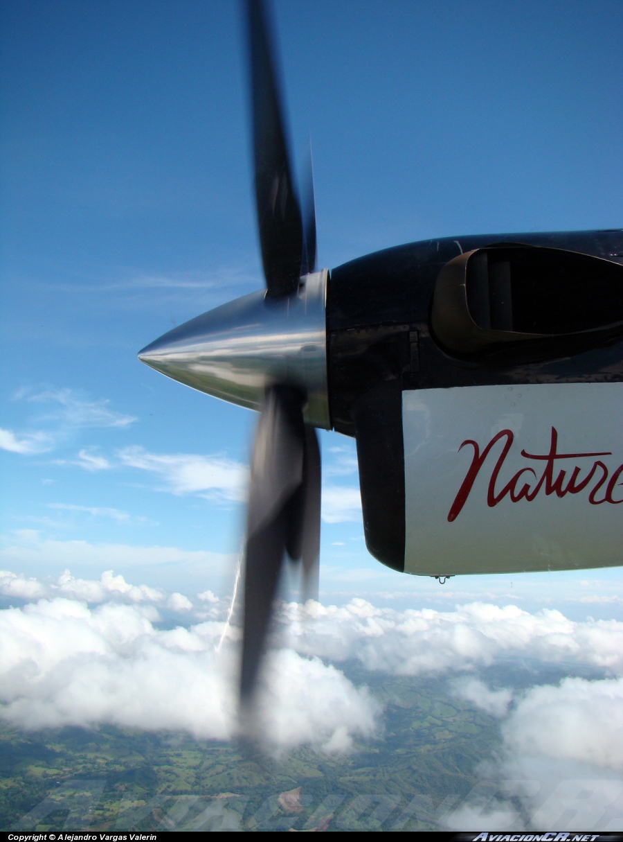 TI-BBF - De Havilland Canada DHC-6-300 Twin Otter/VistaLiner - Nature Air