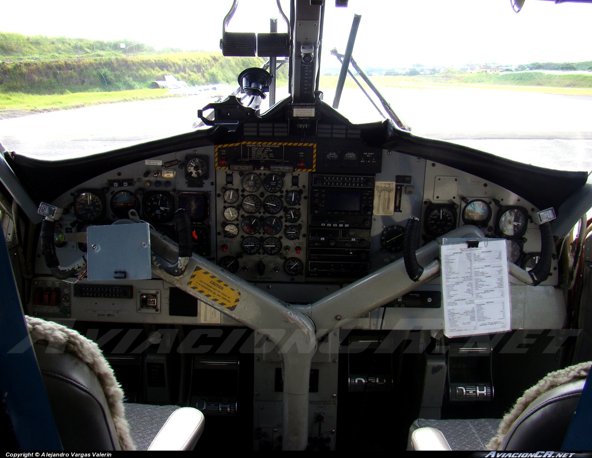 TI-BBF - De Havilland Canada DHC-6-300 Twin Otter/VistaLiner - Nature Air