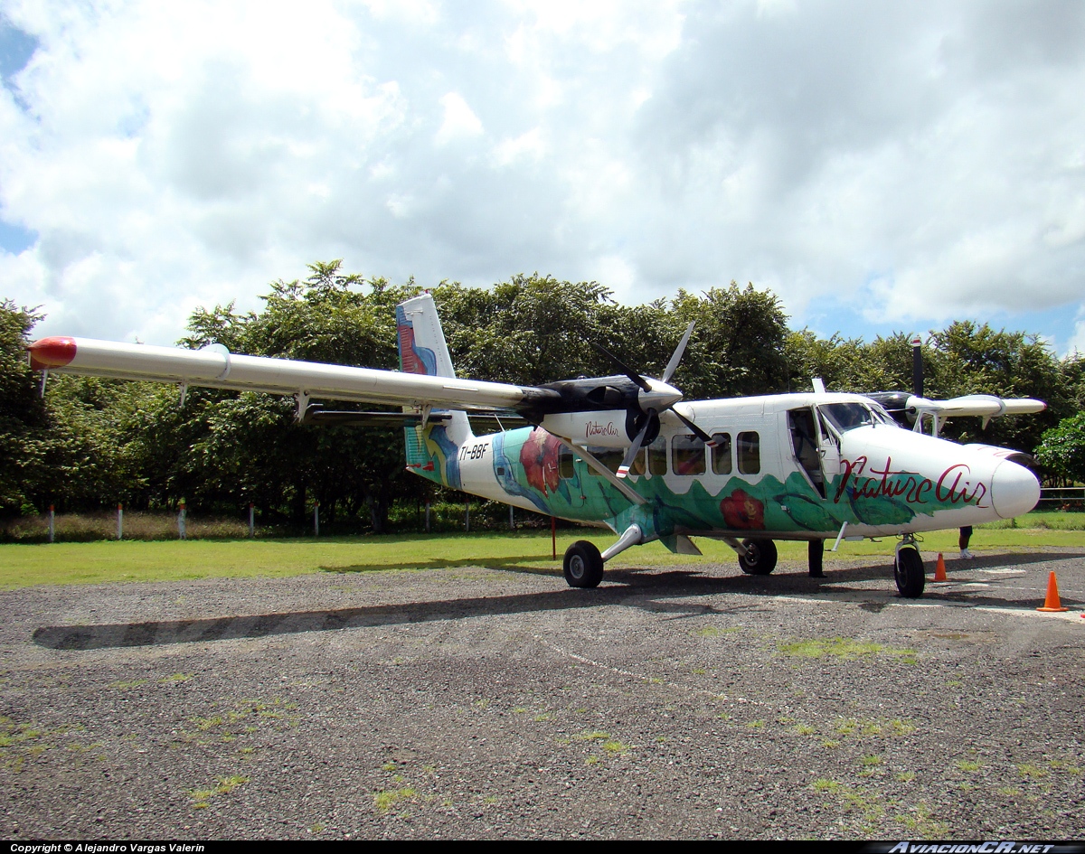 TI-BBF - De Havilland Canada DHC-6-300 Twin Otter/VistaLiner - Nature Air