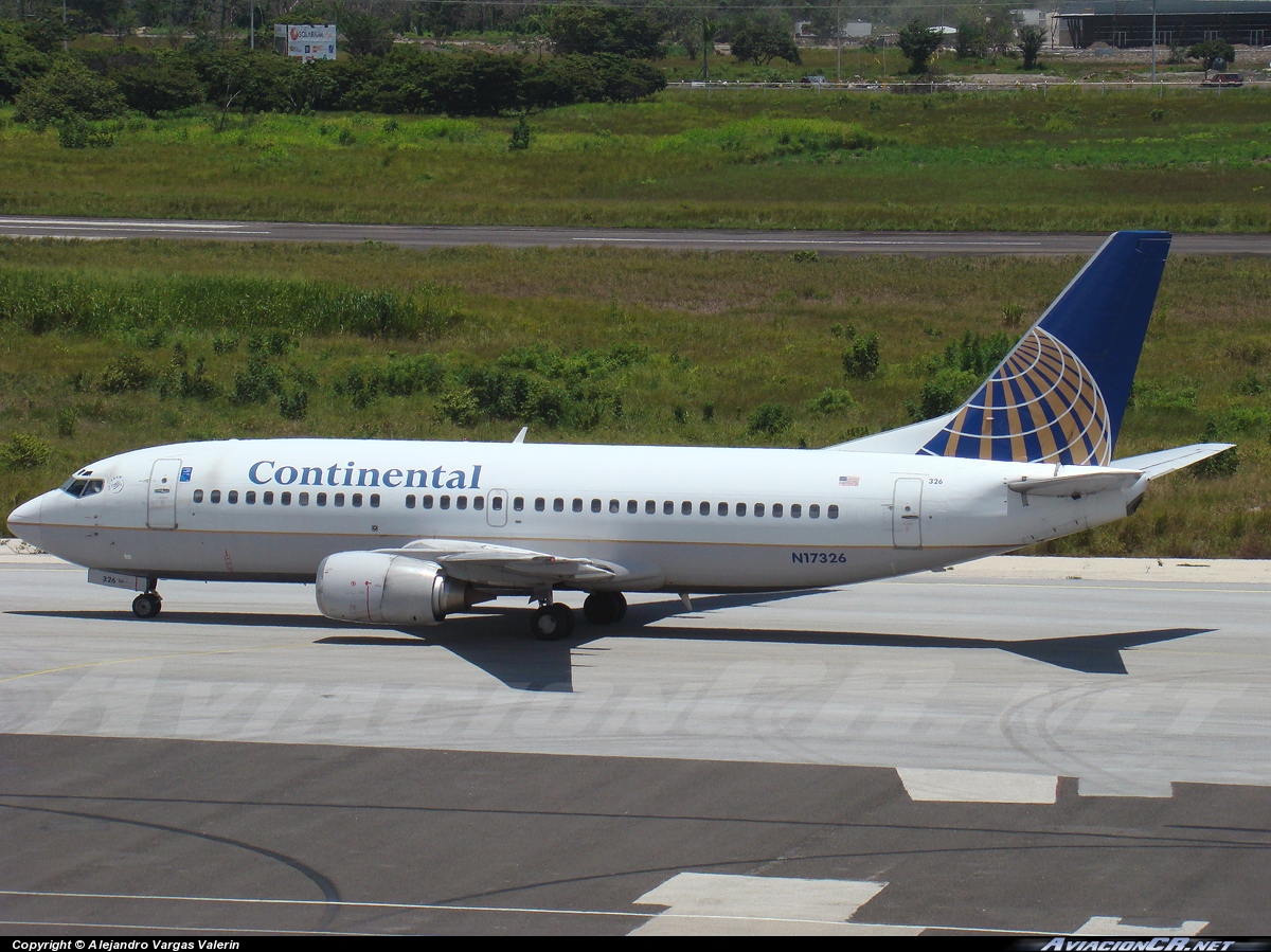 N17326 - Boeing 737-301 - Continental Airlines
