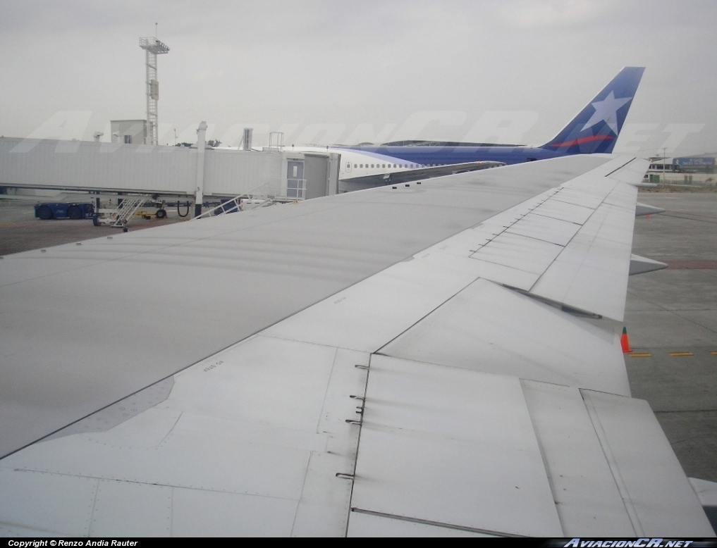 CC-CWF - Boeing 767-316(ER) - LAN Chile