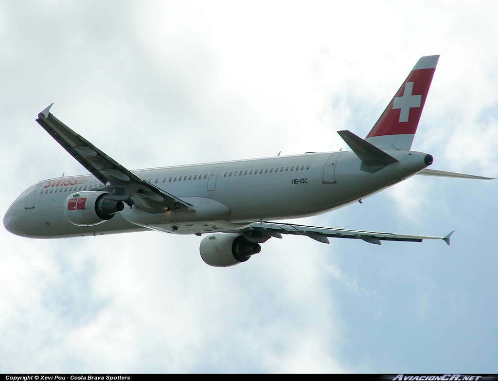 HB-IOC - Airbus A321-111 - Swiss International Air Lines