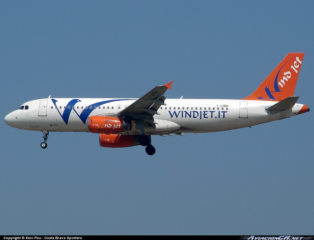 I-LINH - Airbus A320-231 - Wind Jet