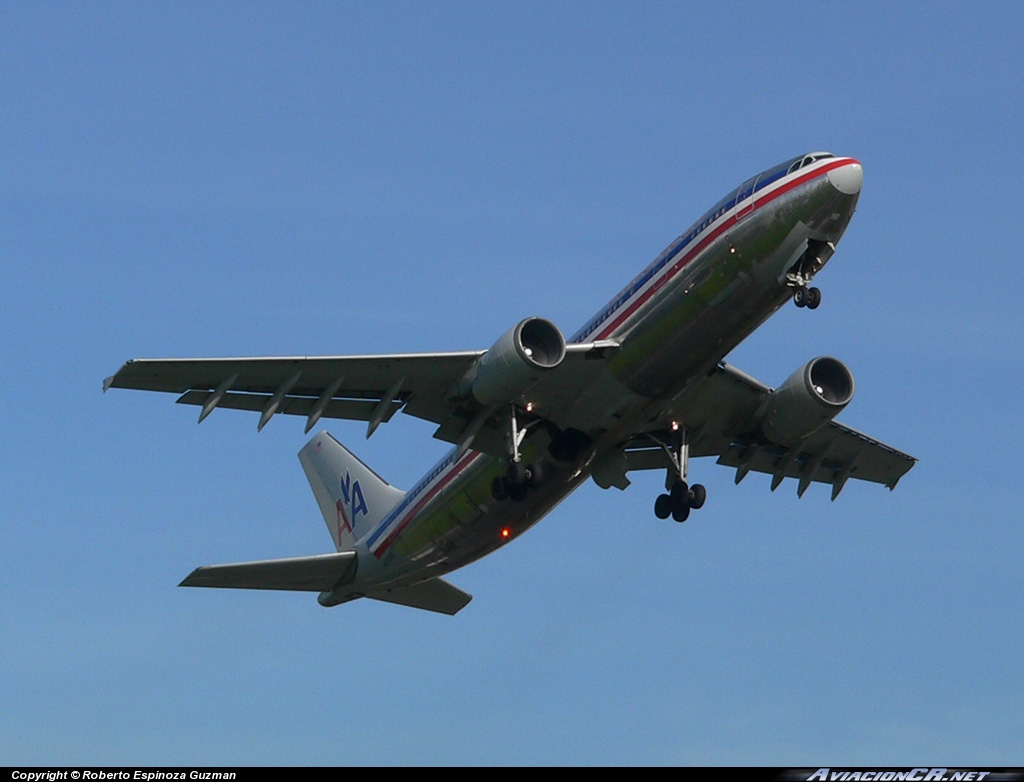 N77080 - Airbus A300B4-605R - American Airlines