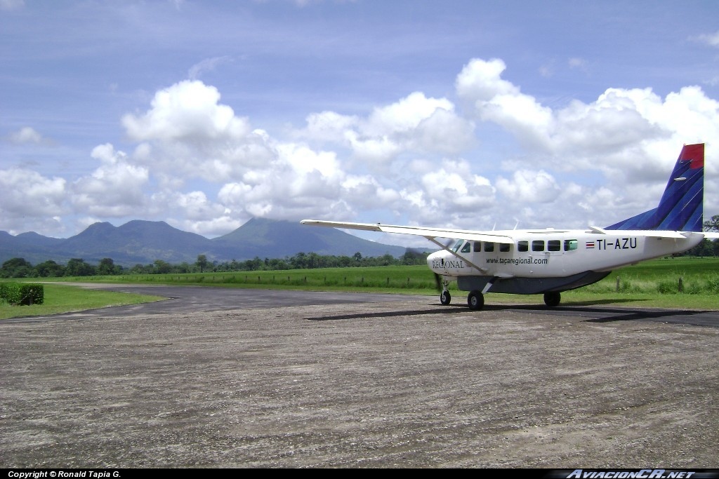 TI-AZU - Cessna 208B Grand Caravan - SANSA - Servicios Aereos Nacionales S.A.