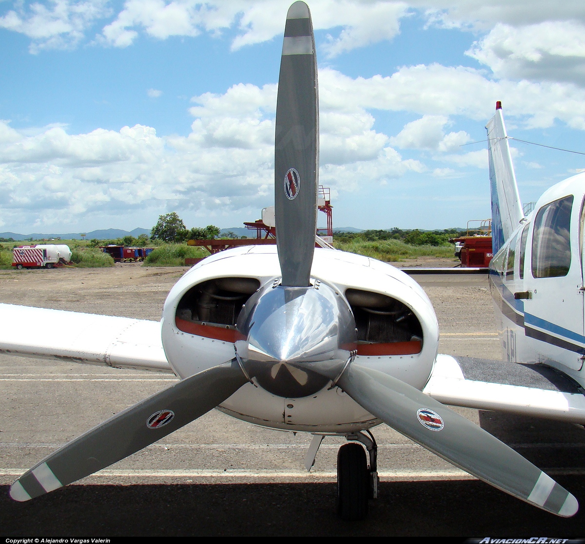 TI-API - Piper PA-34-200T Seneca II - ECDEA - Escuela Costarricense de Aviación