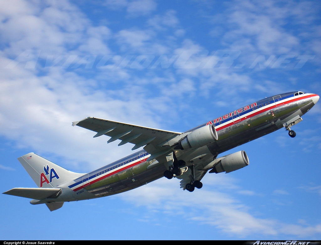 N7062A - Airbus A300B4-605R - American Airlines