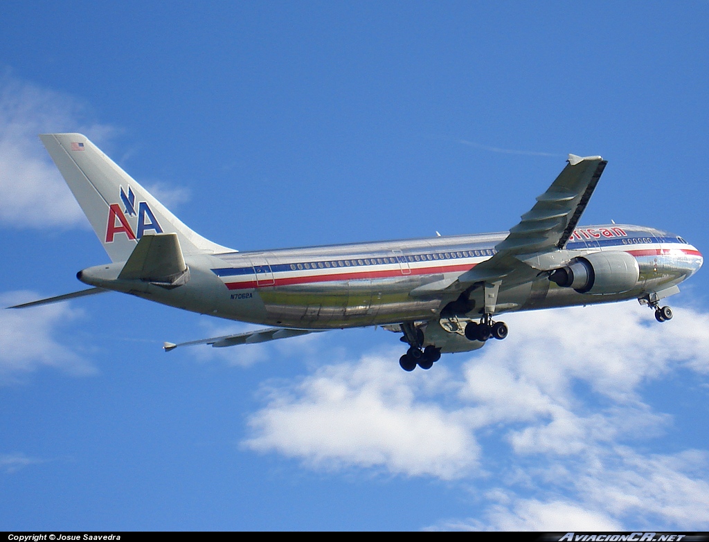 N7062A - Airbus A300B4-605R - American Airlines