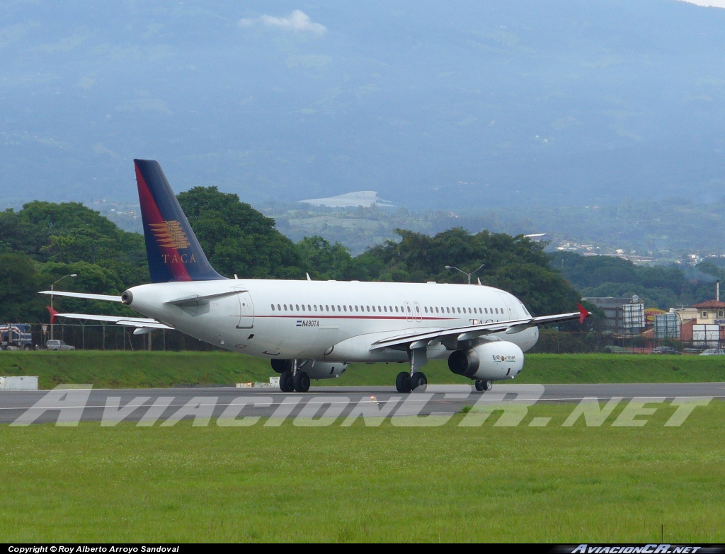 N490TA - Airbus A320-233 - TACA