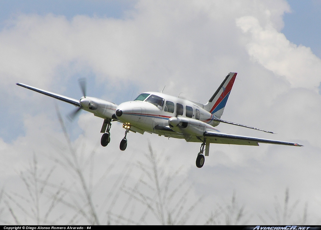 TI-ATU - Piper PA-31-300 Navajo - TACSA