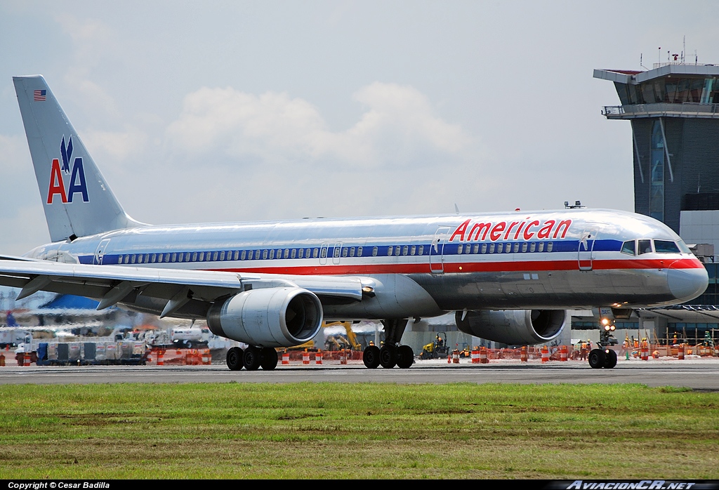 N680AN - Boeing 757-223 - American Airlines