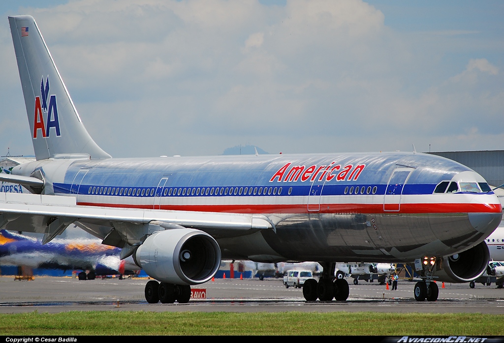 N11060 - Airbus A300B4-605R - American Airlines