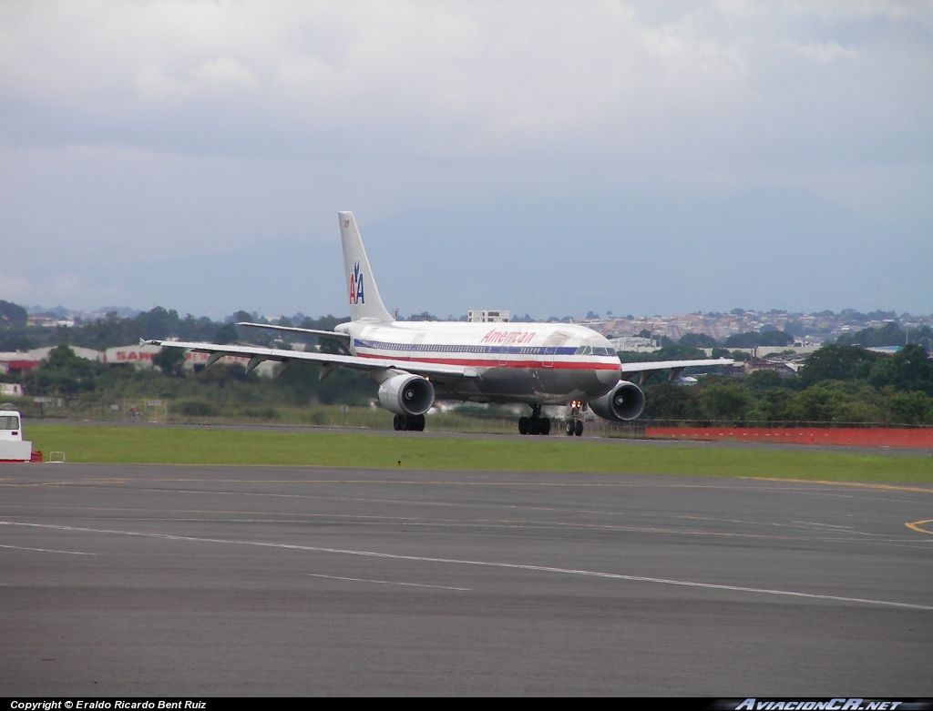 N33069 - Airbus A300B4-605R - American Airlines