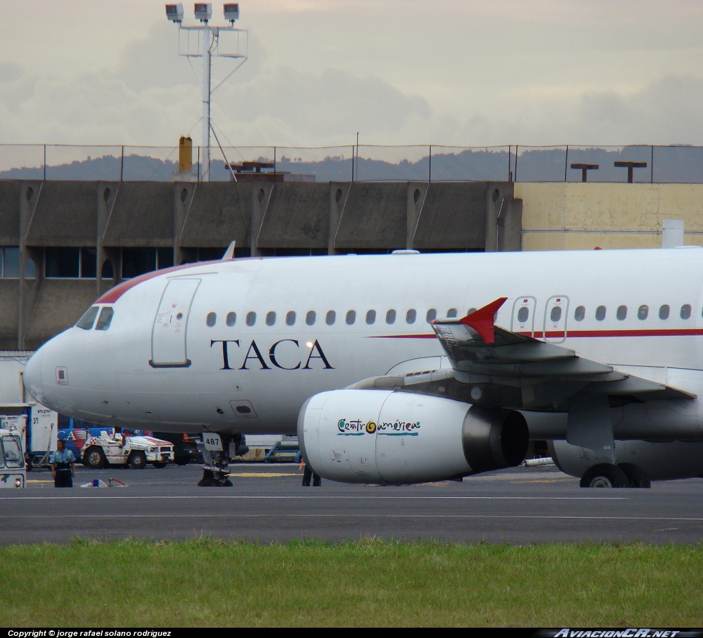 N487TA - Airbus A320-233 - TACA